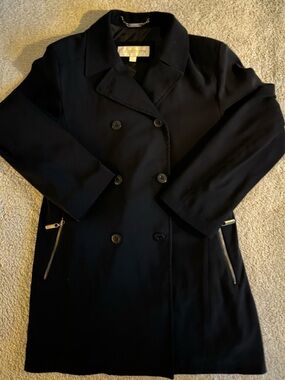 Women’s Black Coat with Zip Pockets